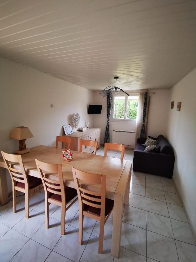Gites Avec Grande Piscine Et Sa Terrasse Privative Bernis Экстерьер фото